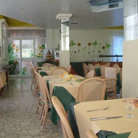 Hiki 3 Superior Hotell 3*